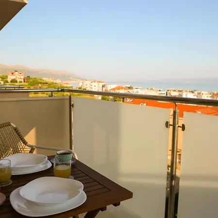 Lejlighed Kiki's Sea View *