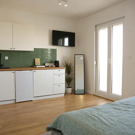 Kiki's Sea View Appartement